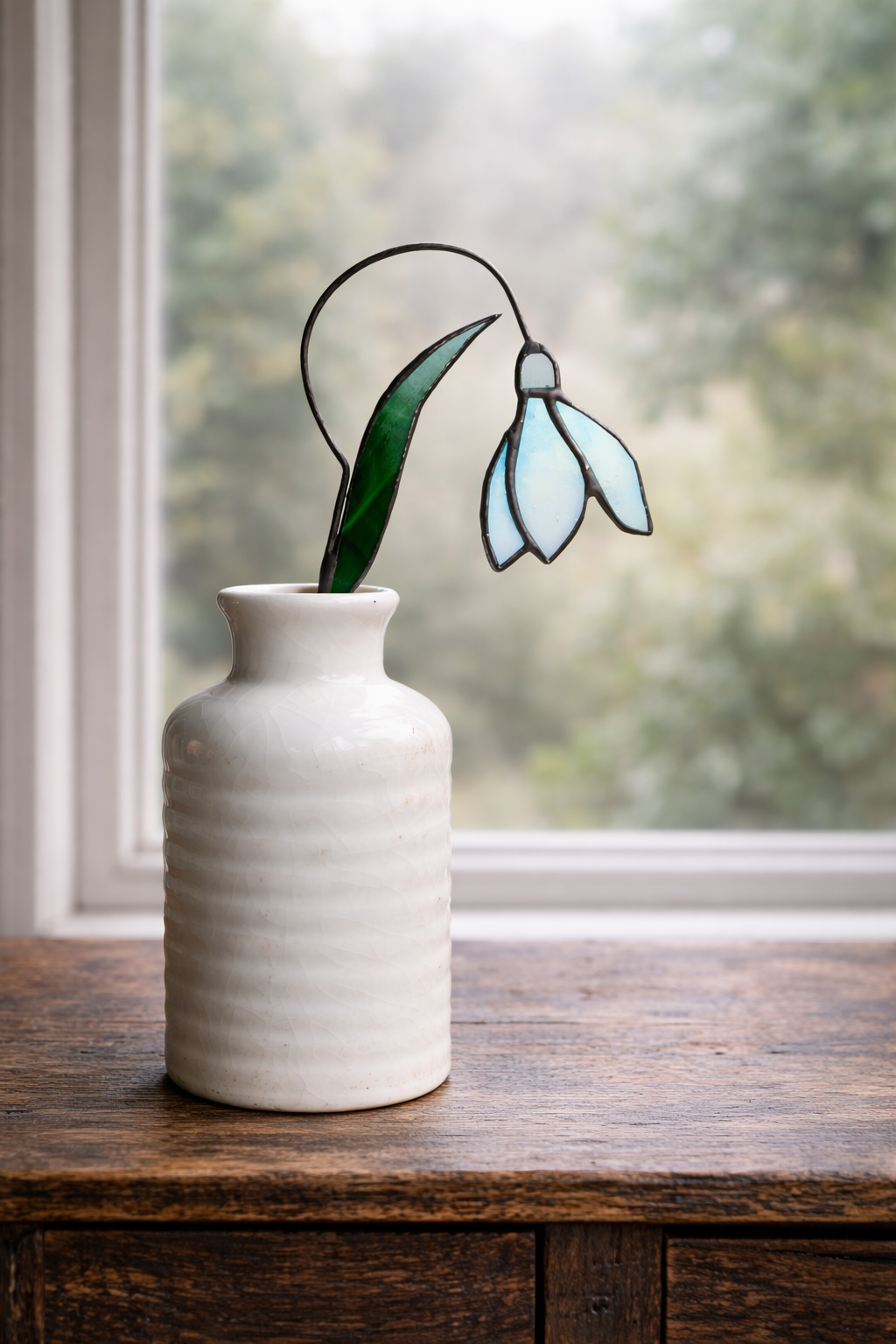 The Everlasting Snowdrop: A Single Stem Glass Flower